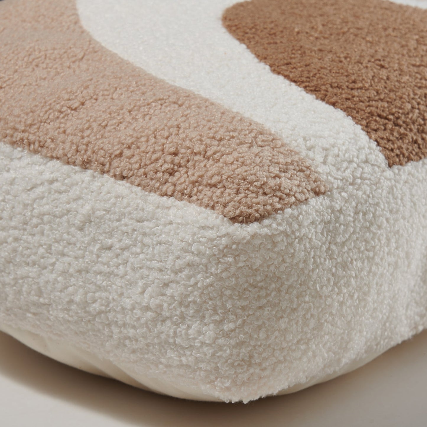 RAINBOW Kissen in camel beige - ALBAY