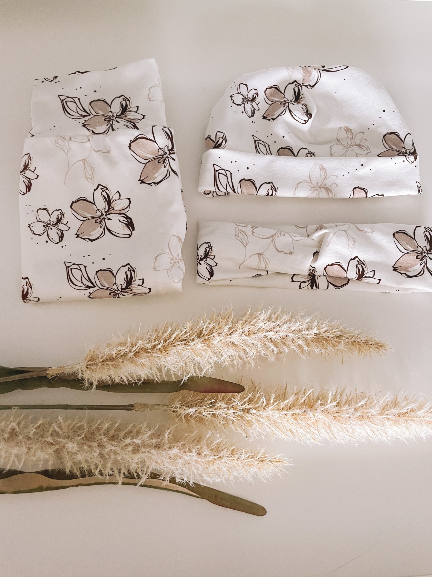 BLOOM Newborn Set - Handmade