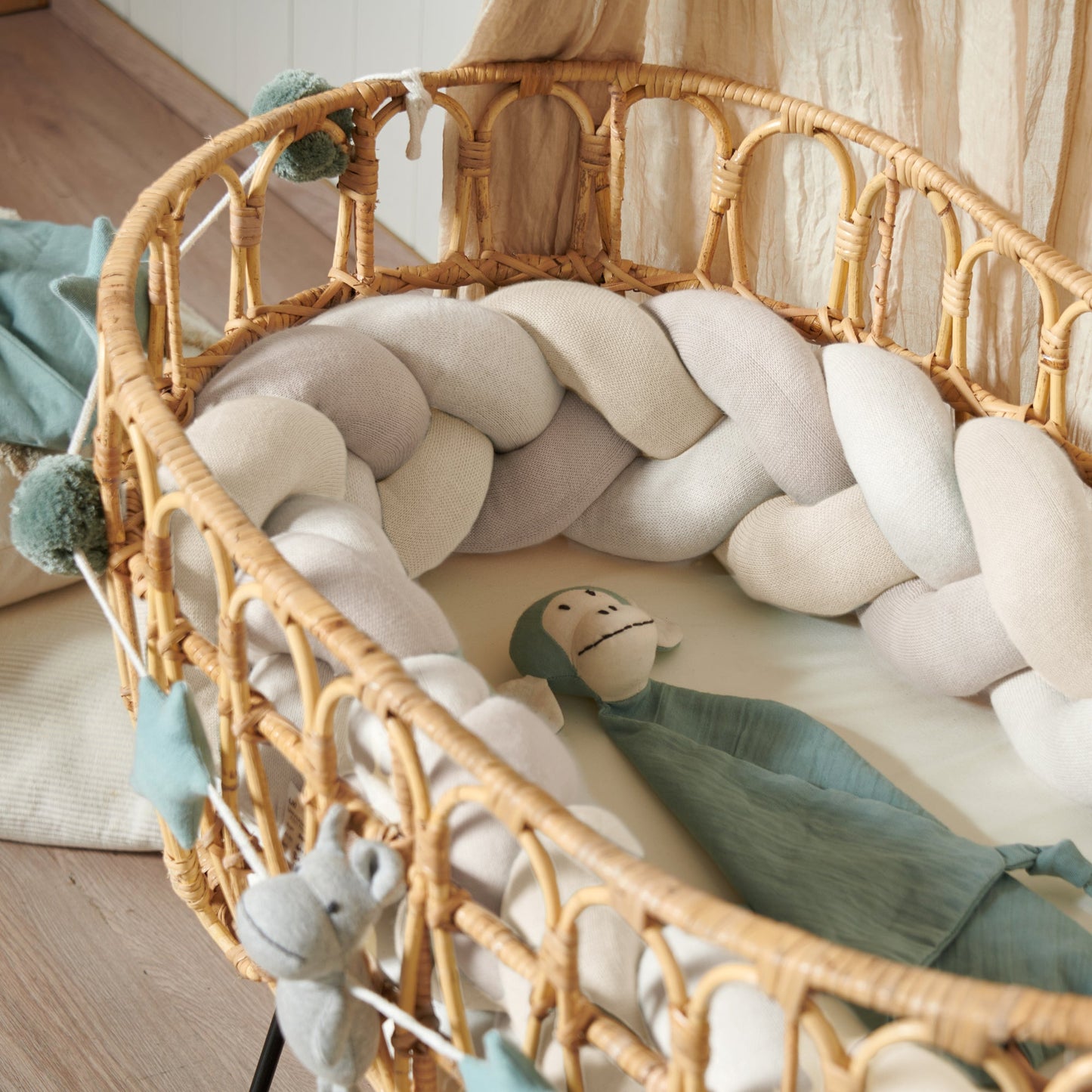 TRIO Geflochtene Bettumrandung Bettnestchen in beige XL - ALBAY