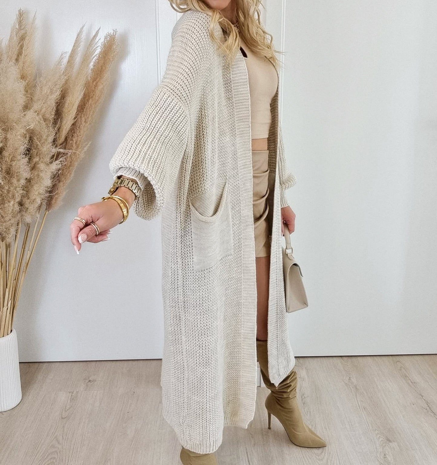 ZOELLA Langer Cardigan in beige