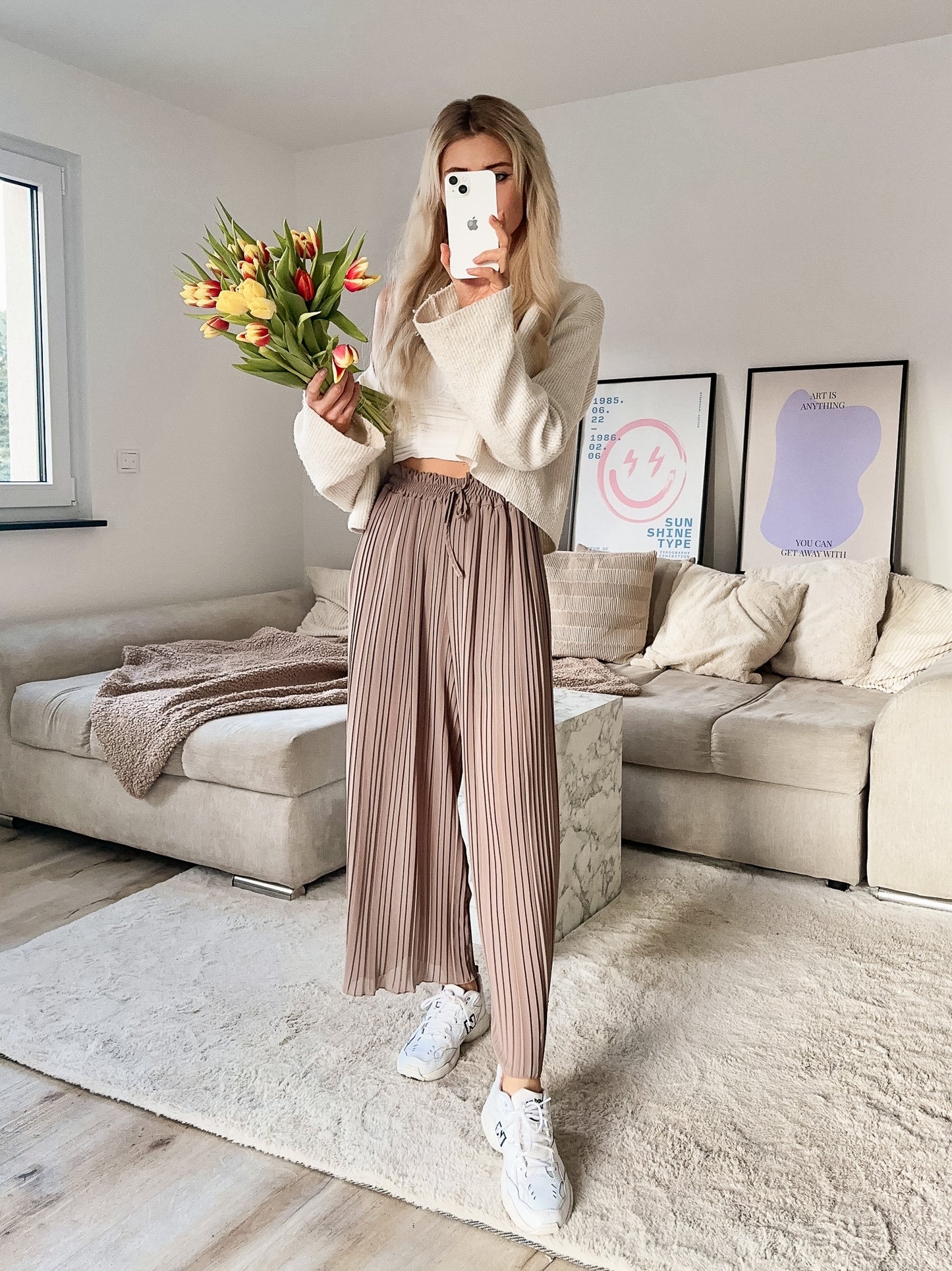 Plissee Hose in taupe