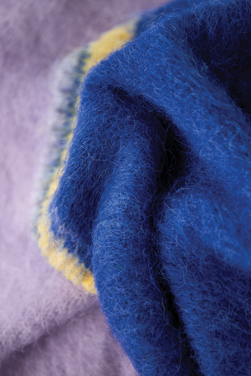 Gestrickte Polyesterfaser Damen V-Ausschnitt Pullover Casual Farbkontrast