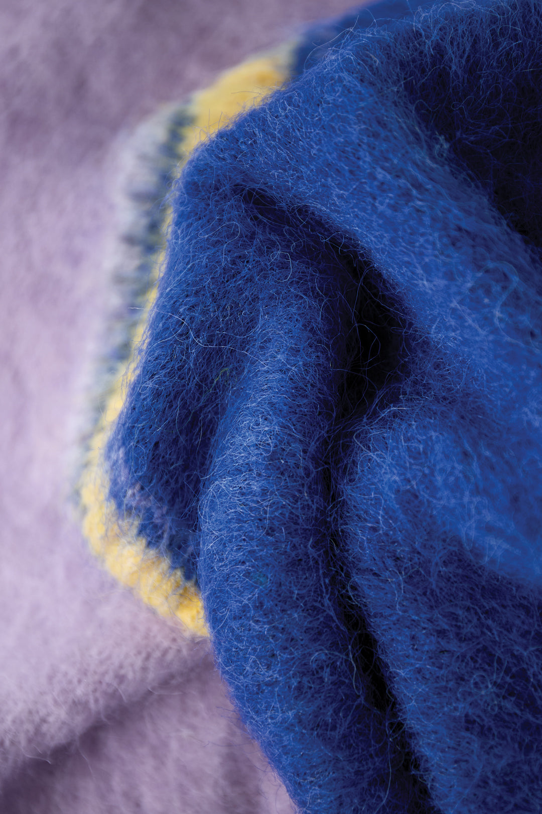 Gestrickte Polyesterfaser Damen V-Ausschnitt Pullover Casual Farbkontrast