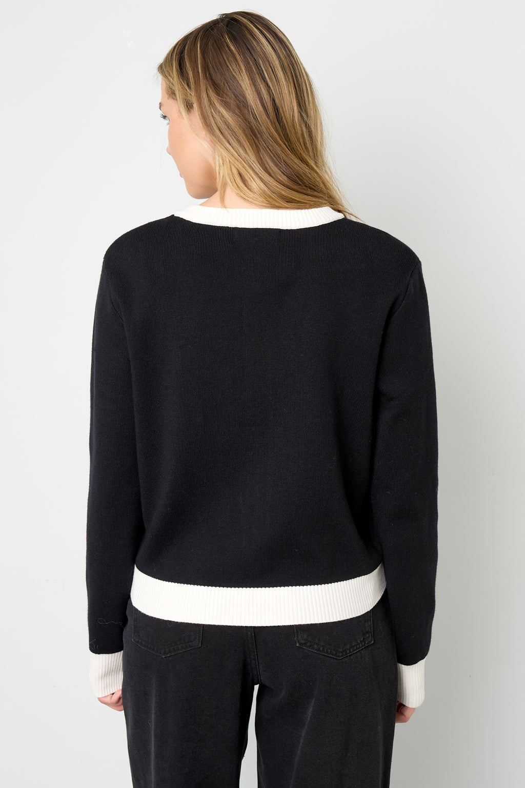 Gestrickte Polyester Damen Strickjacke Casual Farbkontrast