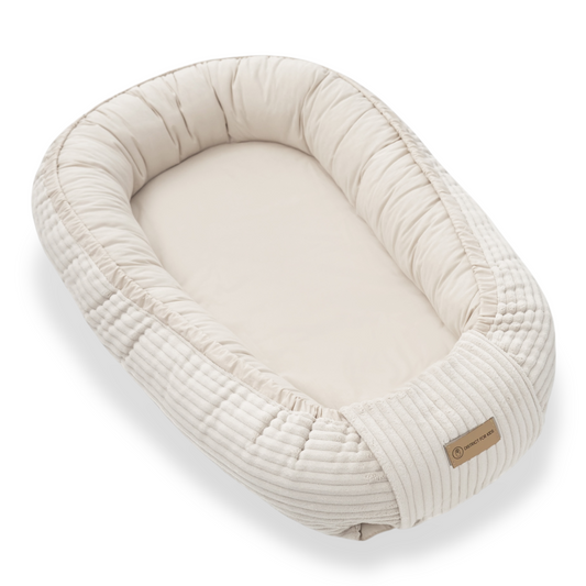 Babynestchen Cord  – Mitwachsender weicher Baby-Kokon