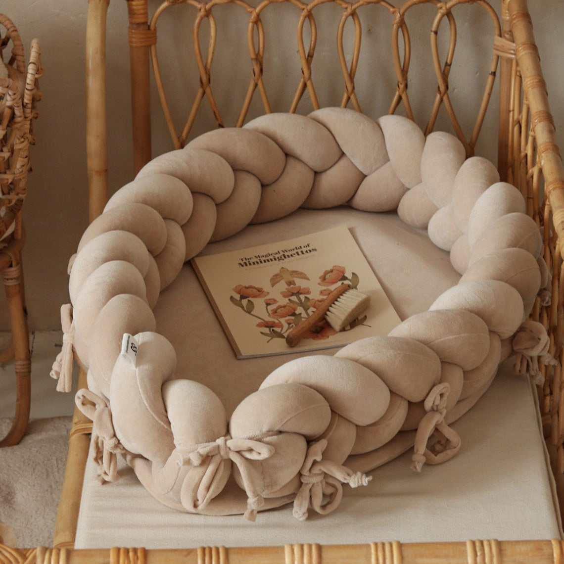 Babynestchen 2-in-1 – Kuscheliger Baby-Kokon & Bettumrandung