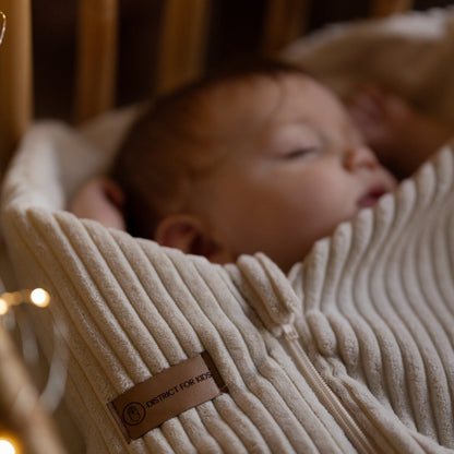 Pucksack Cord mitwachsend - Wärmender Ganzjahres Babyschlafsack