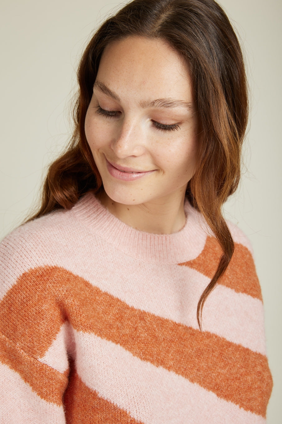 PHOENIX Zweifarbiger gestreifter Pullover aus recycelten Materialien