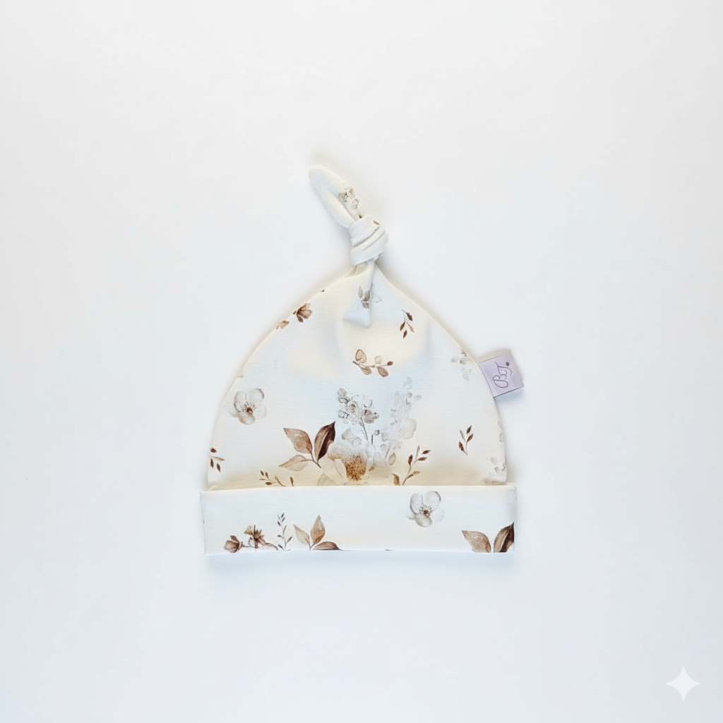 JASMIN Knopfmütze in cremefarbe - Handmade