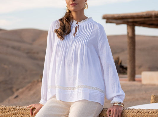 ATENA Leinenbluse mit Rüschenkragen und Schleifenband in weiß