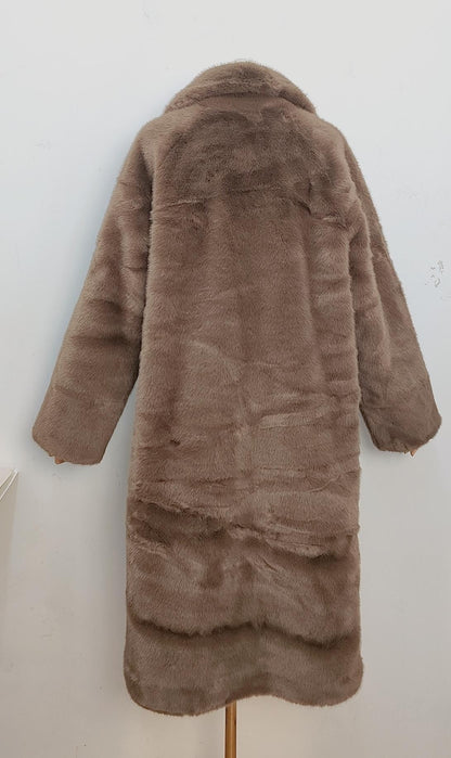 MIA Pelzmantel lang div.Farben