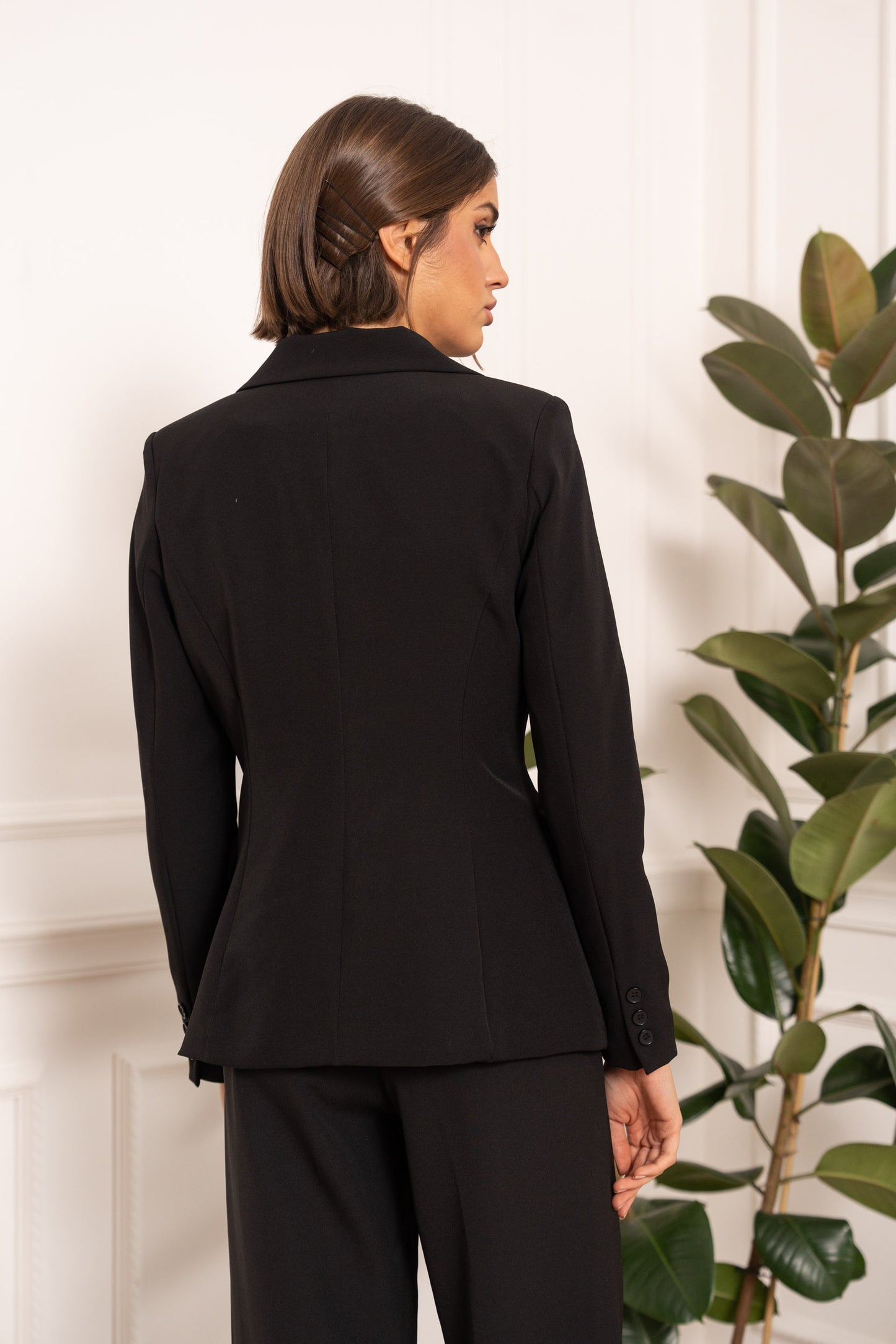 ELEGANCE Blazer Jacke mit einem Knopf in schwarz